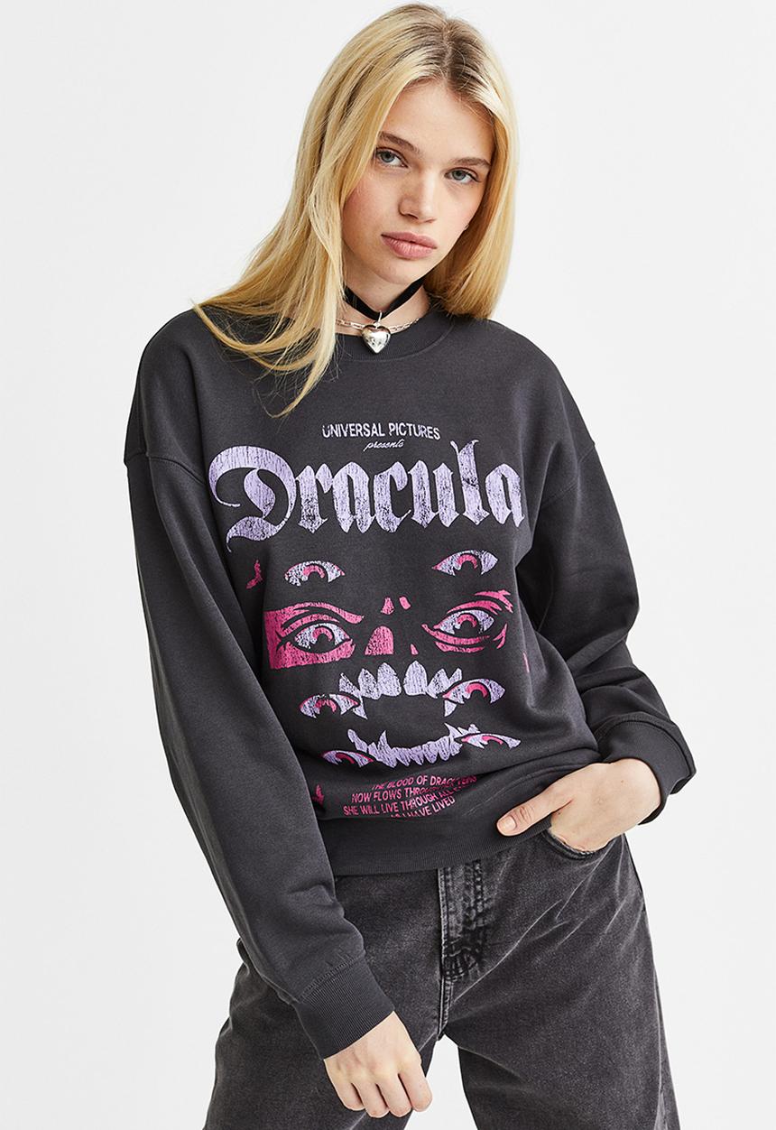 H&M - Printed sweatshirt - black/universal monsters