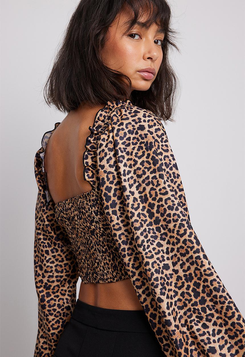 NA-KD - Cropped print long sleeve blouse - leo