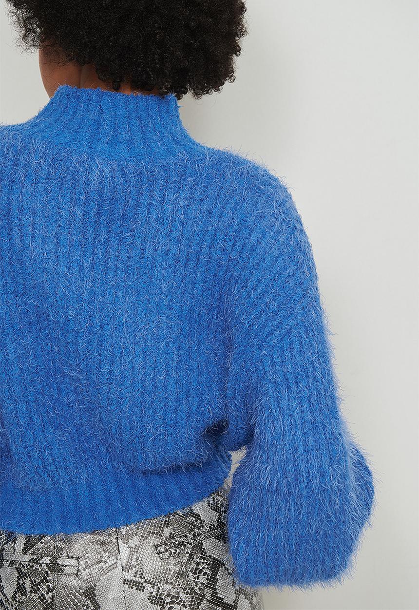 NA-KD - Fluffy knitted turtleneck sweater - blue