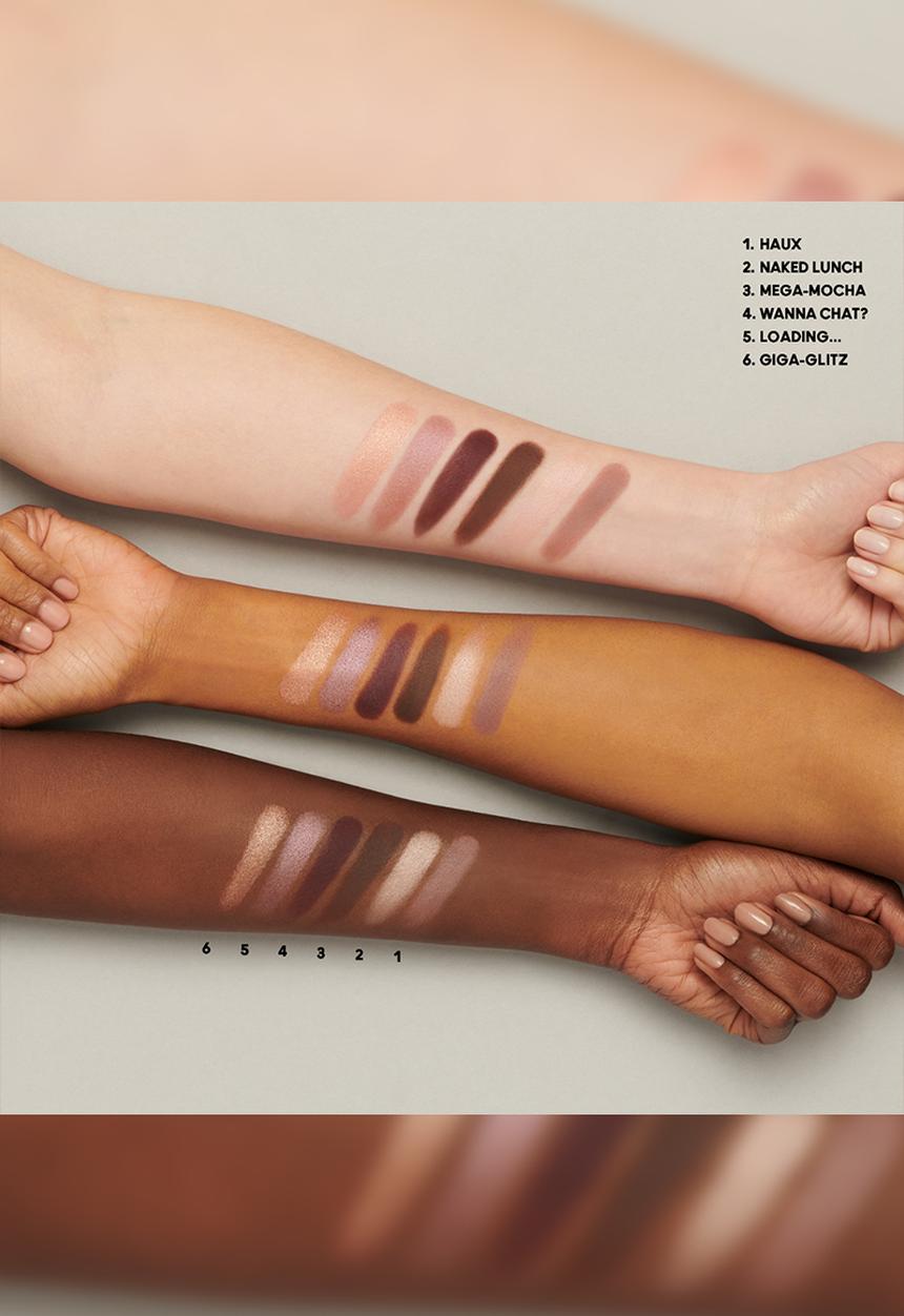 MAC - Connect In Colour Eye Shadow Palette - Embedded in Burgundy