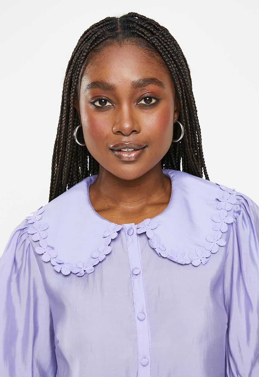 Glamorous - Flower collar blouse - lilac