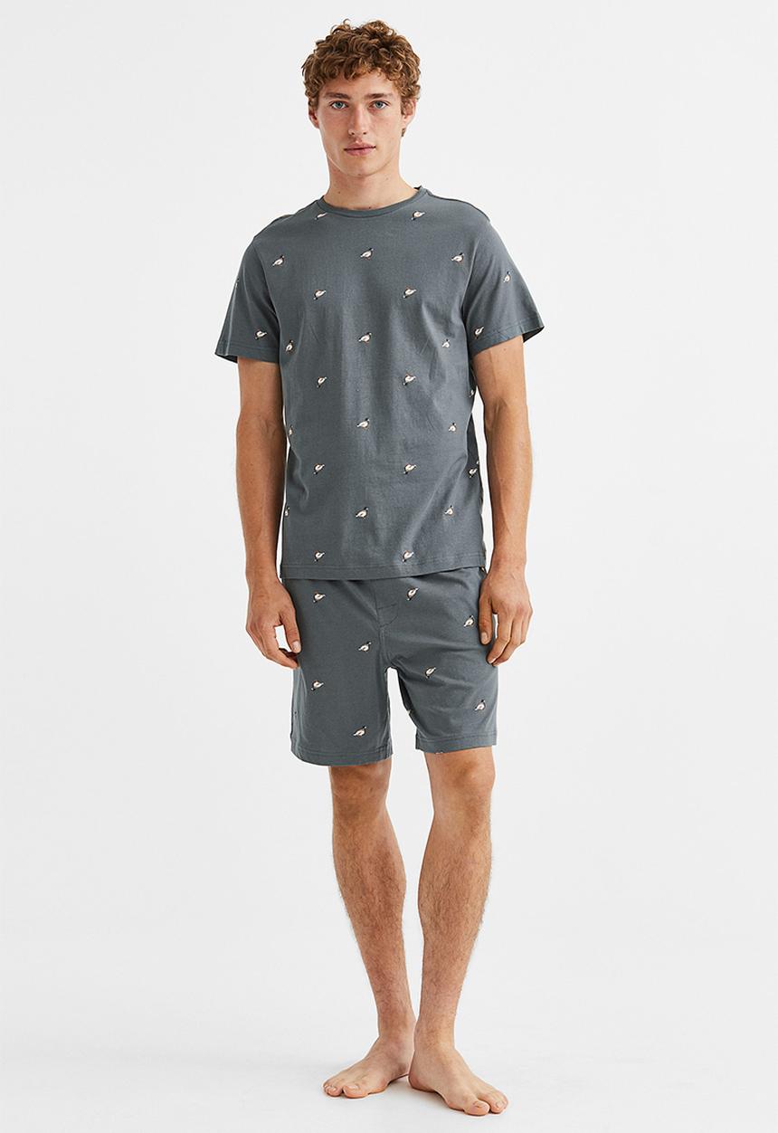 H&M - Regular fit pyjama t-shirt and shorts - grey/duck