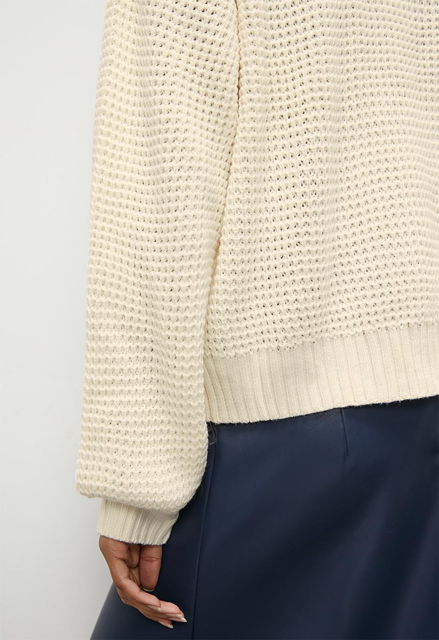 Superbalist - Stitch interest crew neck  - ecru
