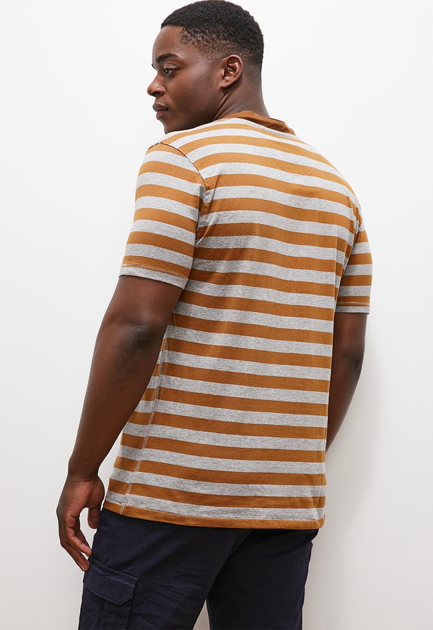 Lark & Crosse - L&c striped grandpa tee - taupe