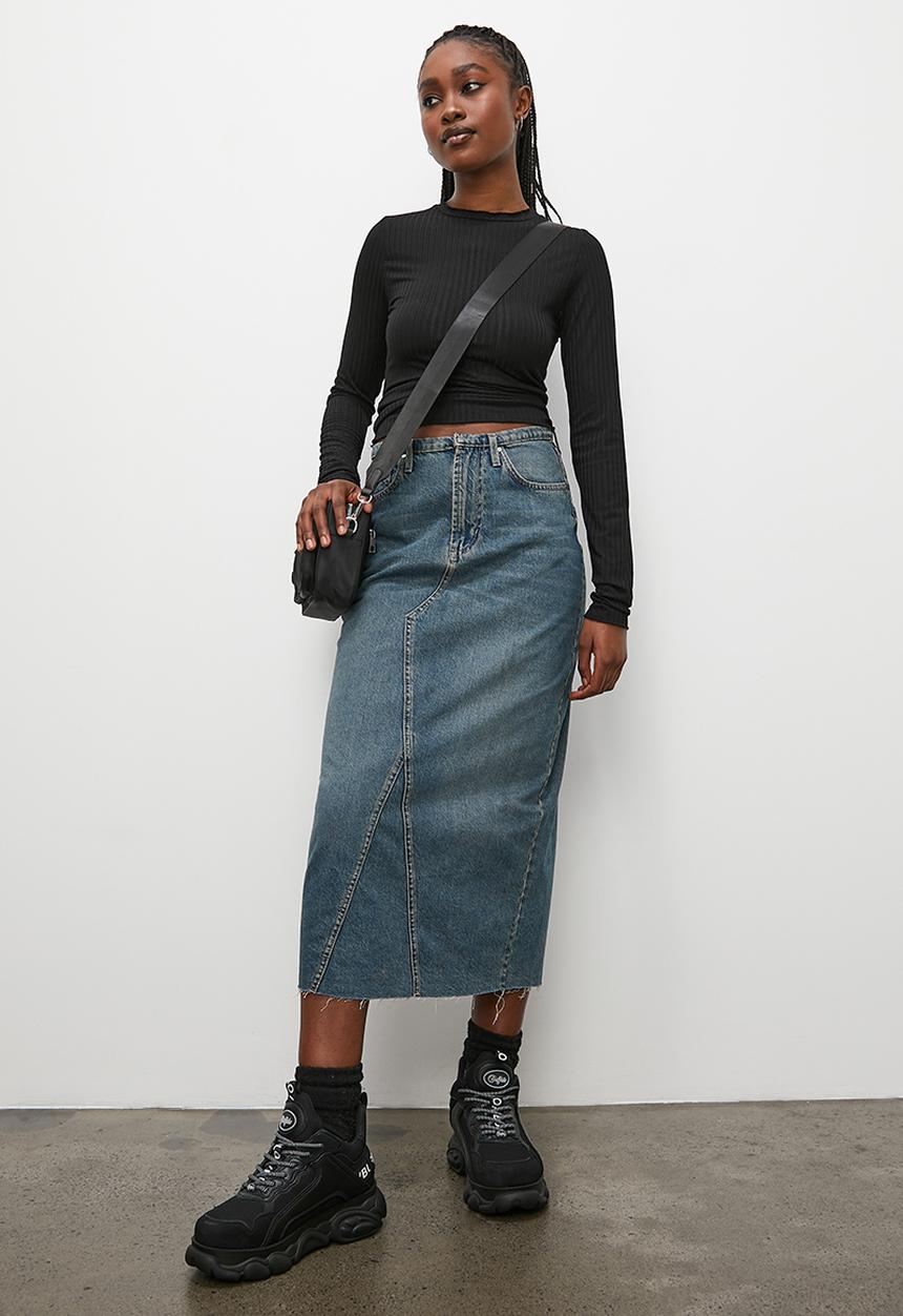 Blake - Open knit cut n sew tee - black
