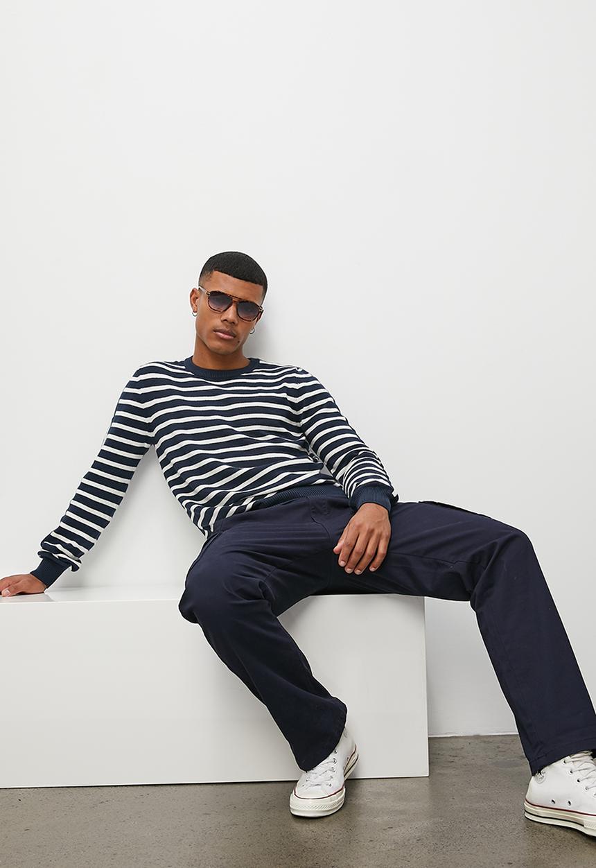 Superbalist - Slim fit long sleeve striped crew neck knit - navy & white