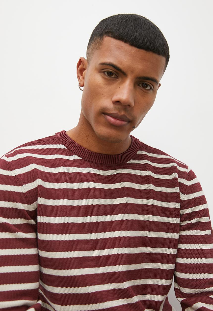 Superbalist - Slim fit long sleeve striped crew neck knit - burgundy & cream