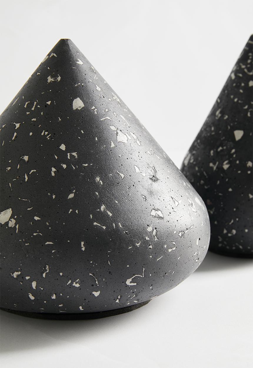 SF Collection - Tear drop bookend set of  2 - black