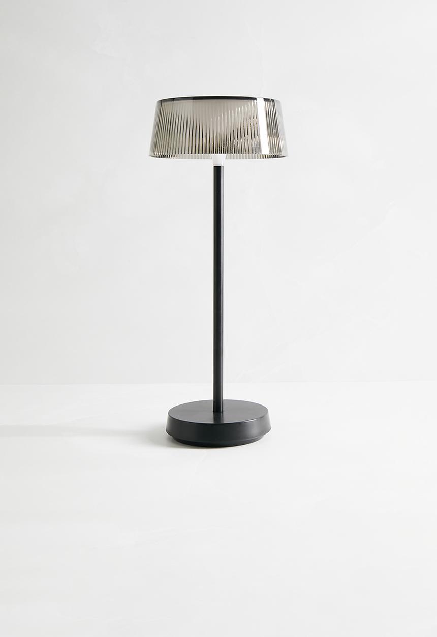 Sixth Floor - Shiloh rechargeable lamp - black