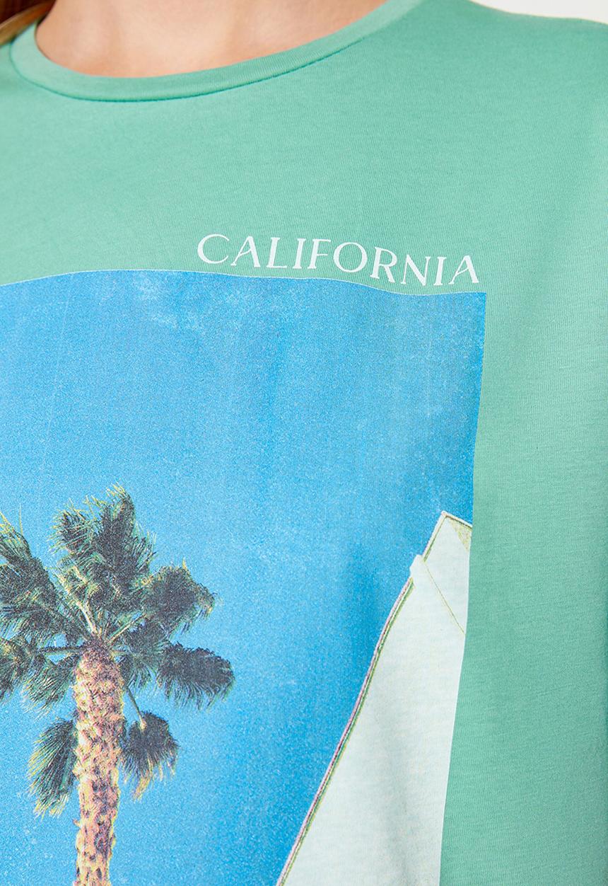 Trendyol - Graphic boyfriend T-shirt - mint