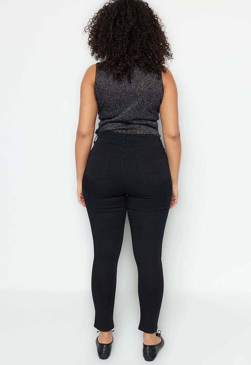 Trendyol - Plus turn up jeans - black
