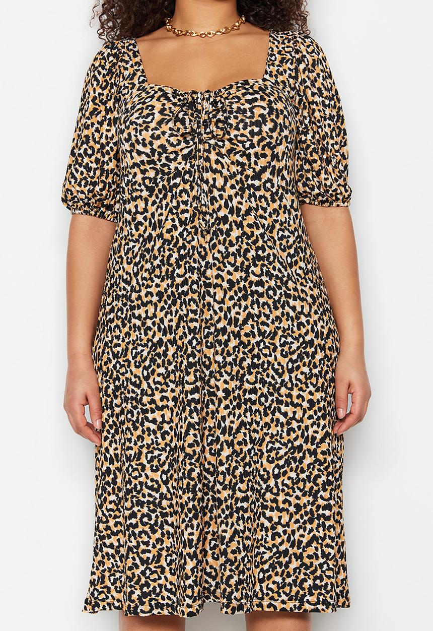 Trendyol - Plus leopard shift dress - animal