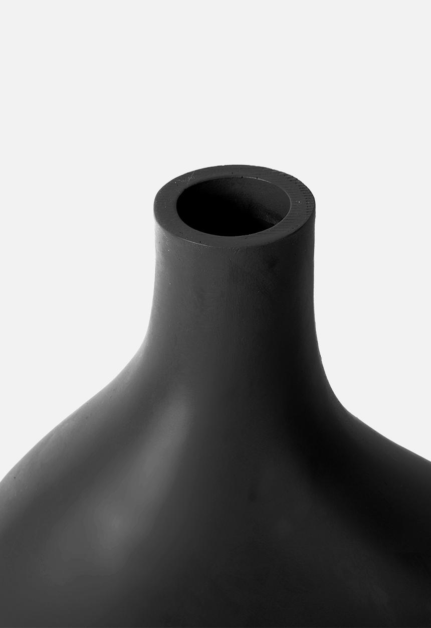 Present Time - Swirls organic vase - black