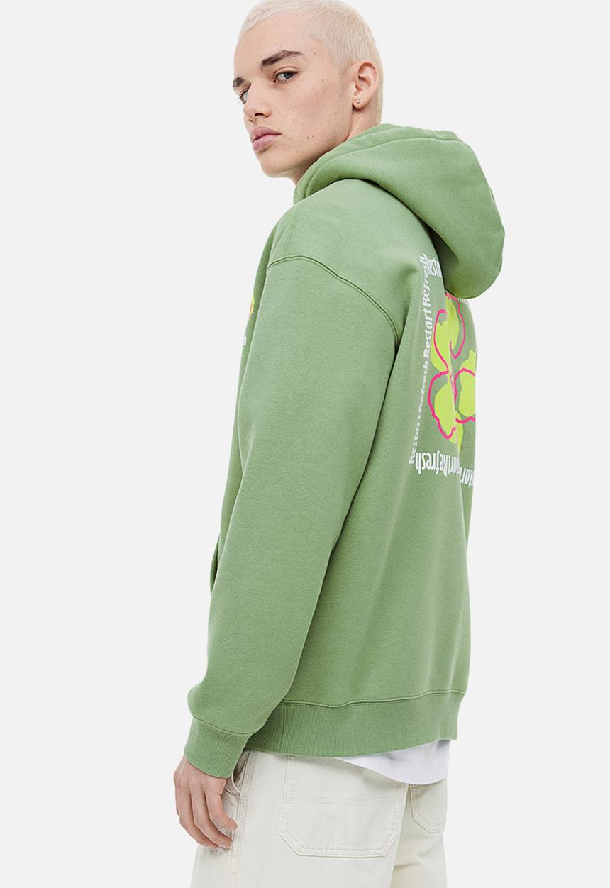 H&M - Relaxed fit printed hoodie - dusty green/restart refresh