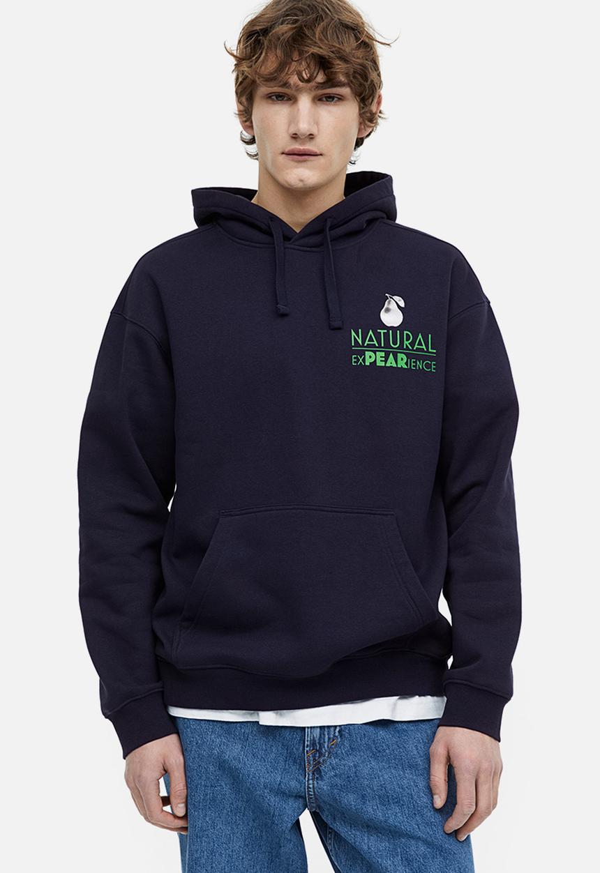 H&M - Relaxed fit printed hoodie - dark blue/pear