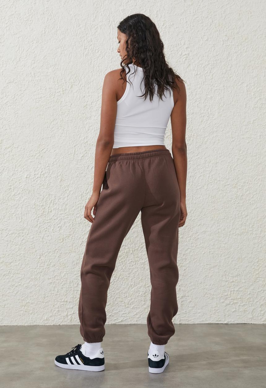 Cotton On - Plush gym track pant - cedar brown 