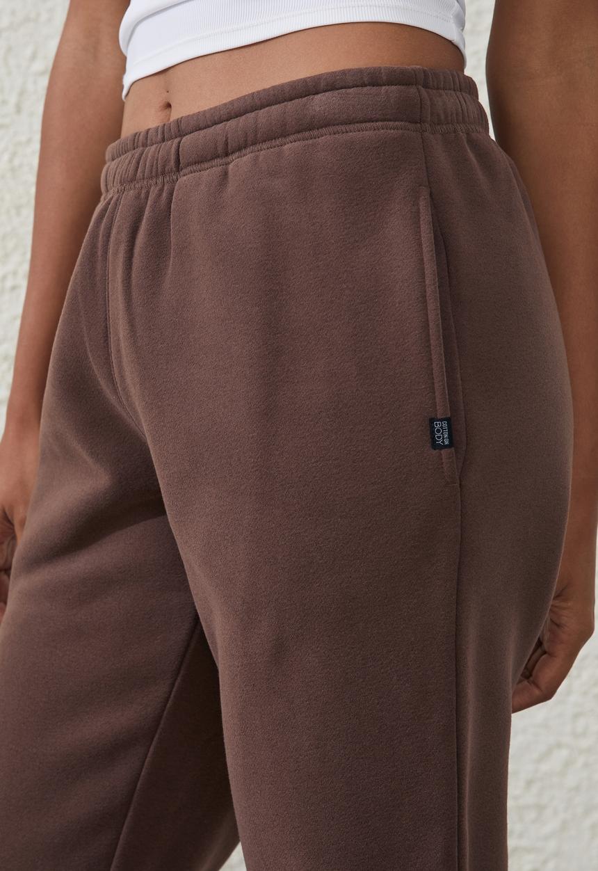 Cotton On - Plush gym track pant - cedar brown 