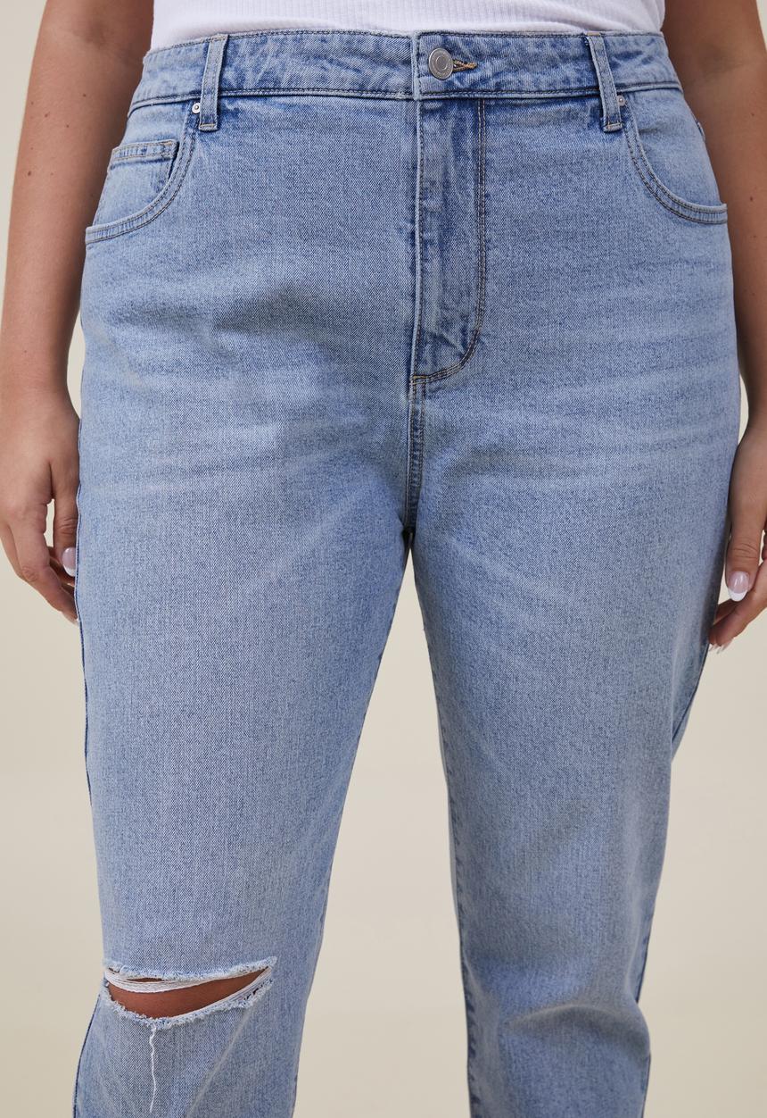 Cotton On - Plus stretch mom jean - bells blue rip