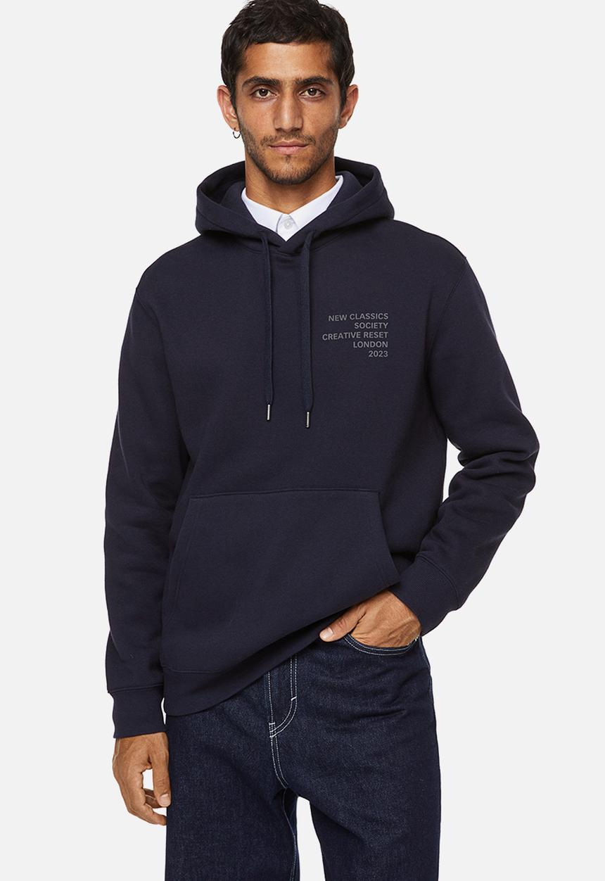 H&M - Regular fit printed hoodie - navy blue/new classics