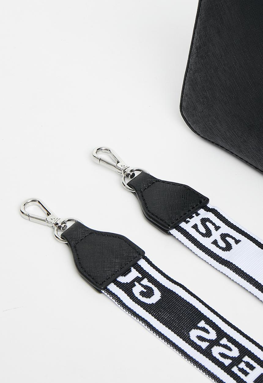 GUESS - Yoshi crossbody - black