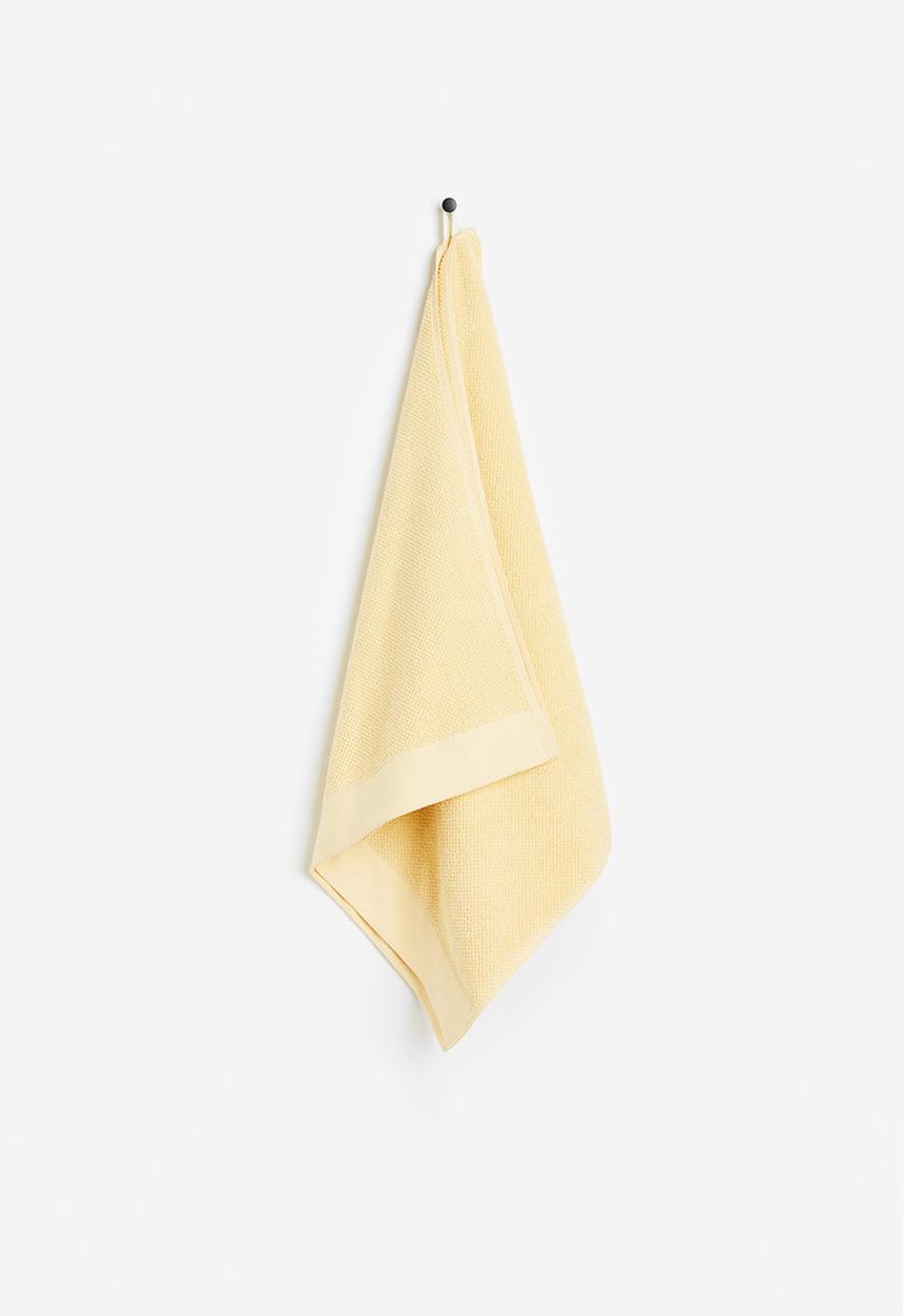 H&M - Cotton terry bath towel - light yellow