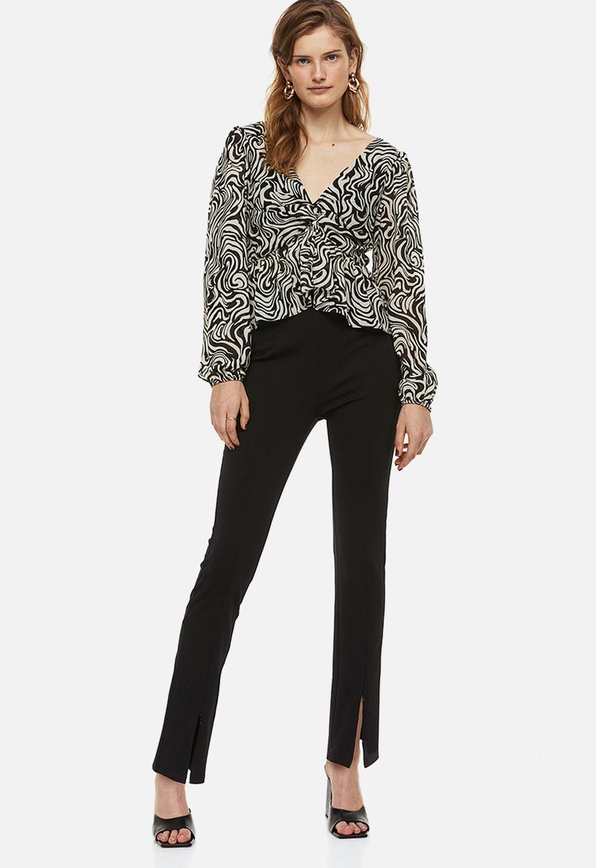 H&M - Balloon-sleeved peplum blouse - black patterned