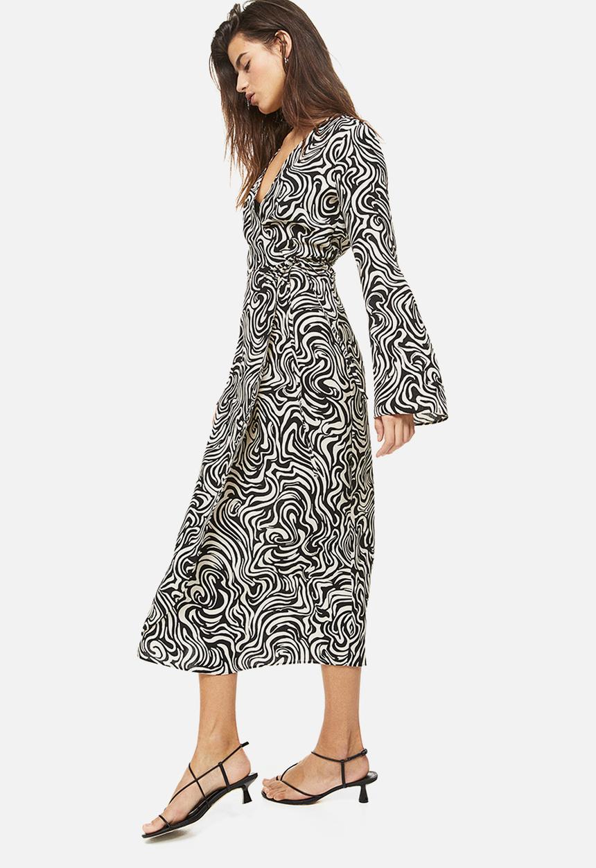 H&M - Crêpe wrap dress - black patterned