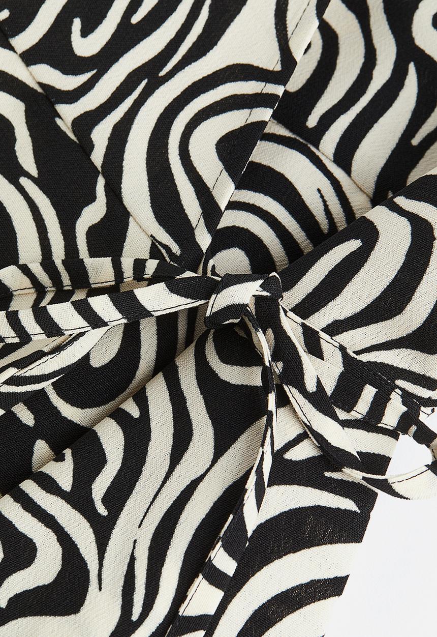 H&M - Crêpe wrap dress - black patterned