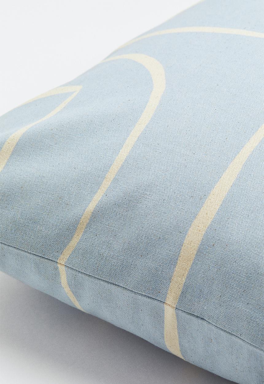 H&M - Cotton canvas cushion cover - light blue/patterned