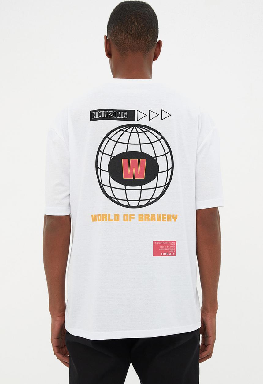 Trendyol - World of bravery back logo print tee - white