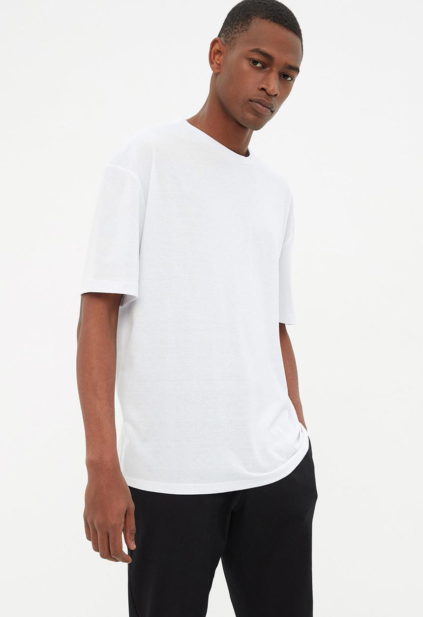 Trendyol - World of bravery back logo print tee - white