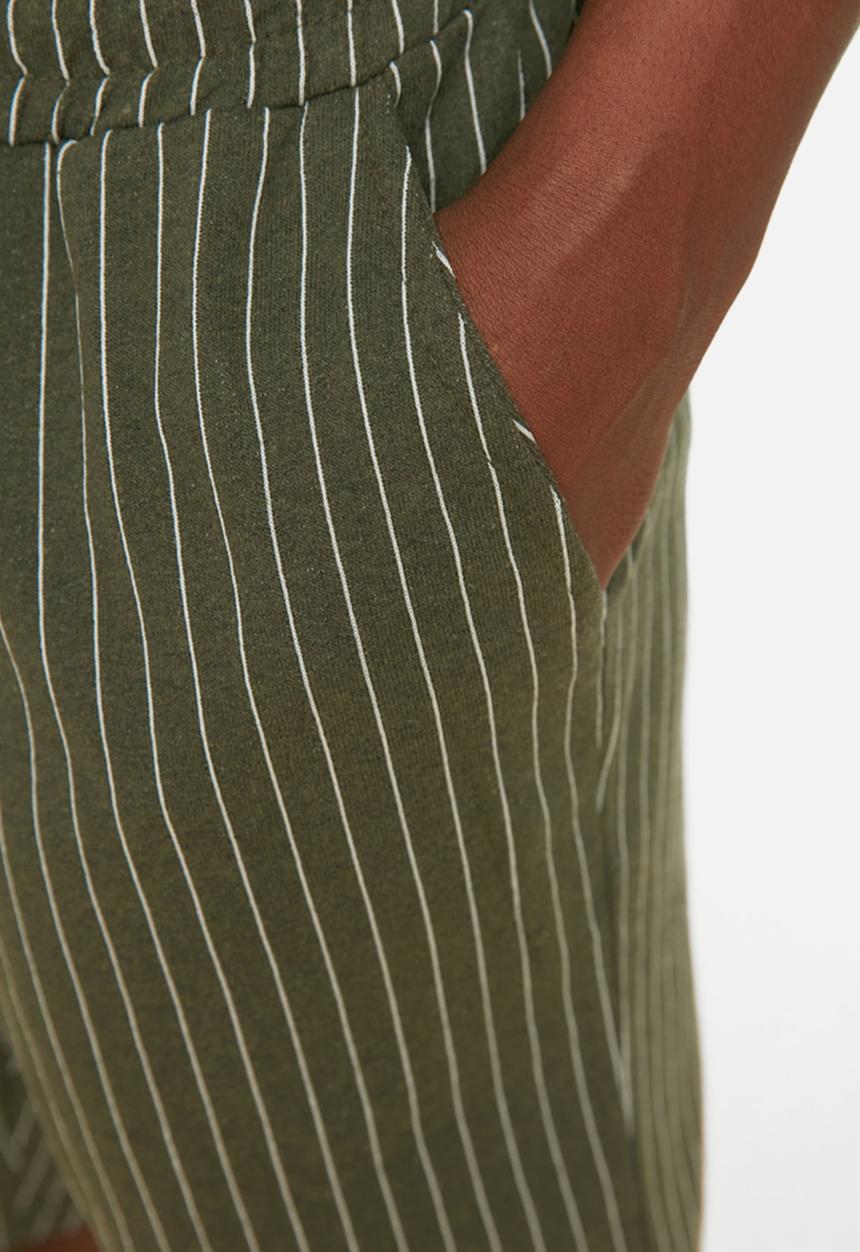 Trendyol - Essential sleep set - khaki