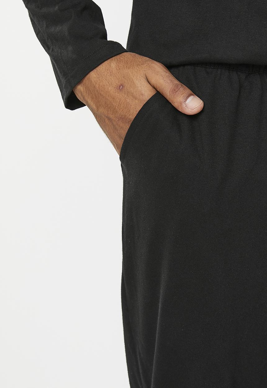 Superbalist - Knit piping detail pyjama  set - black
