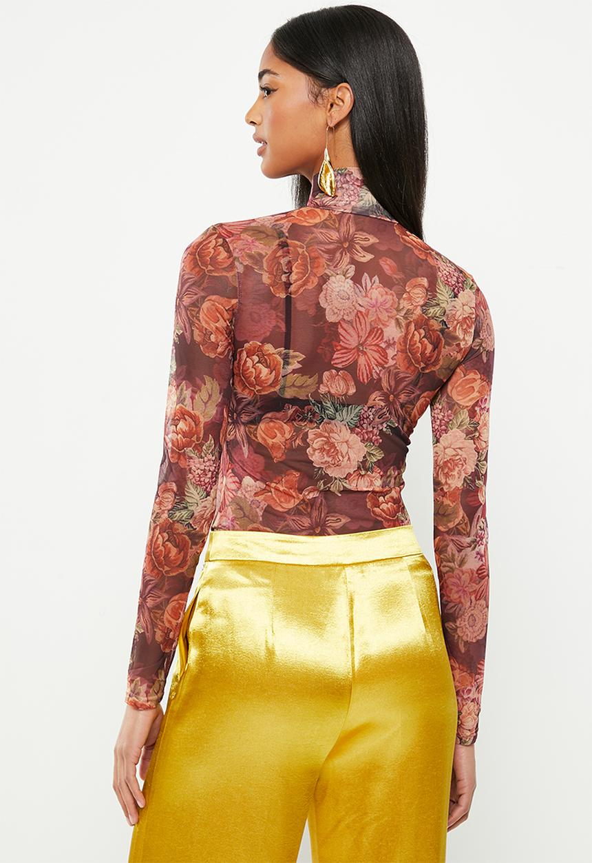 GUESS - Long sleeve kamaria top digital tapestry print - maroon