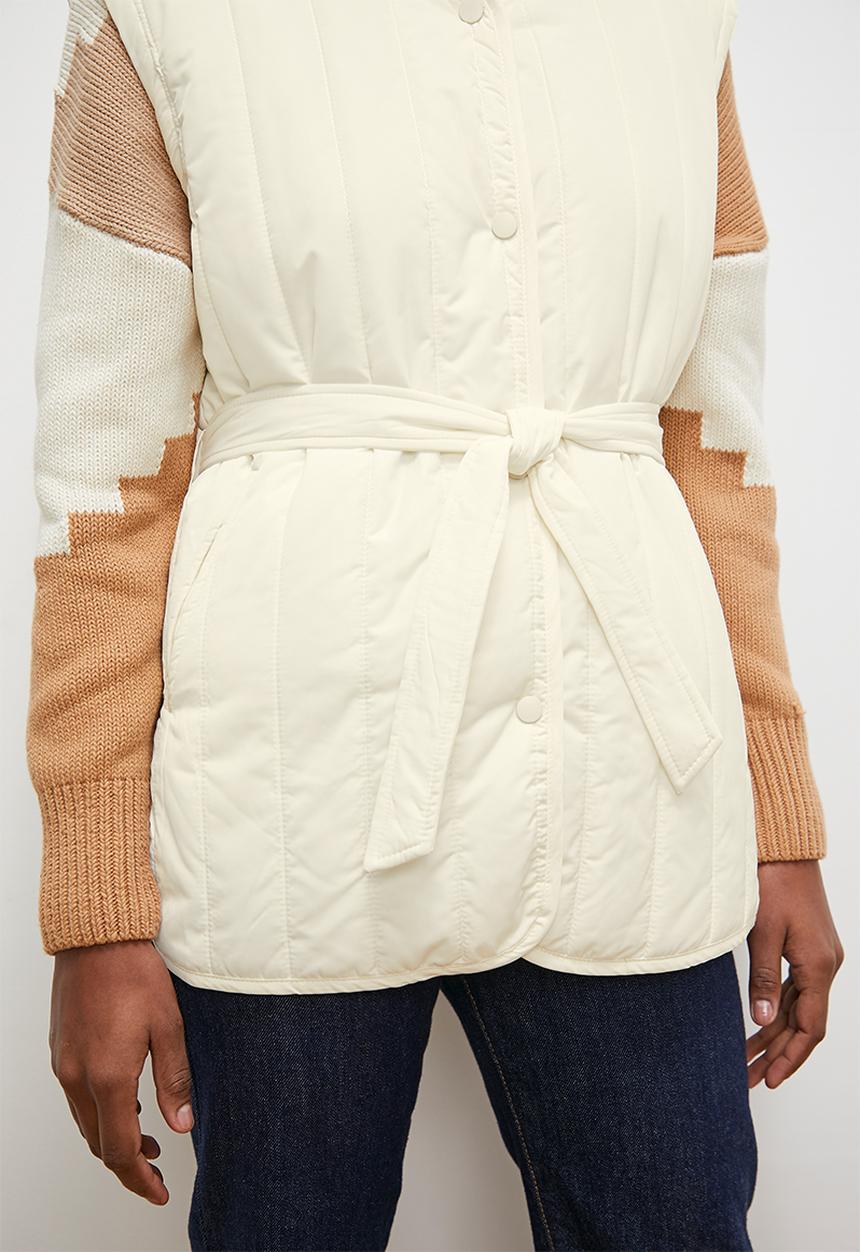 edit - Belted gilet - ecru
