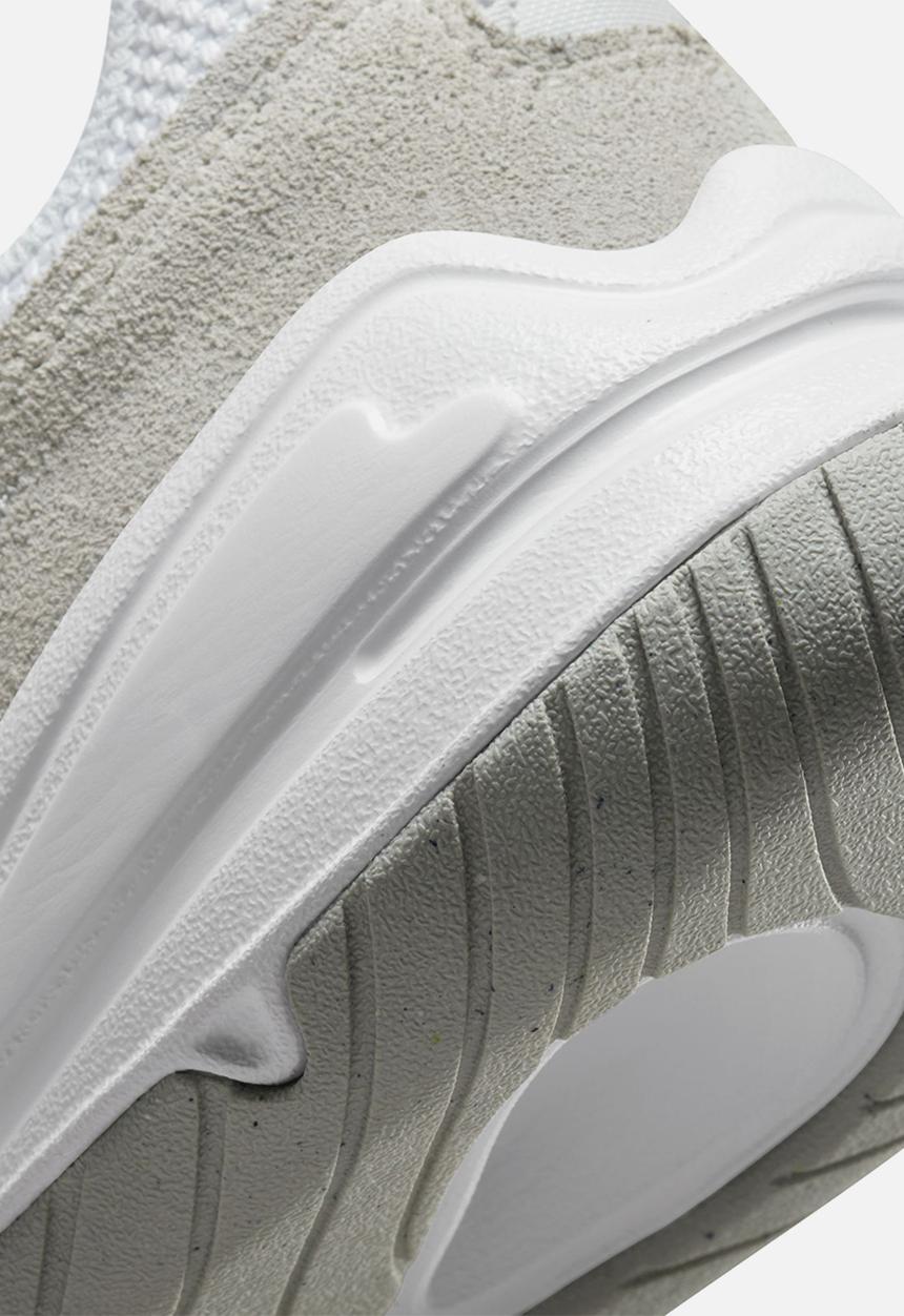 Nike - Nike Tech Hera