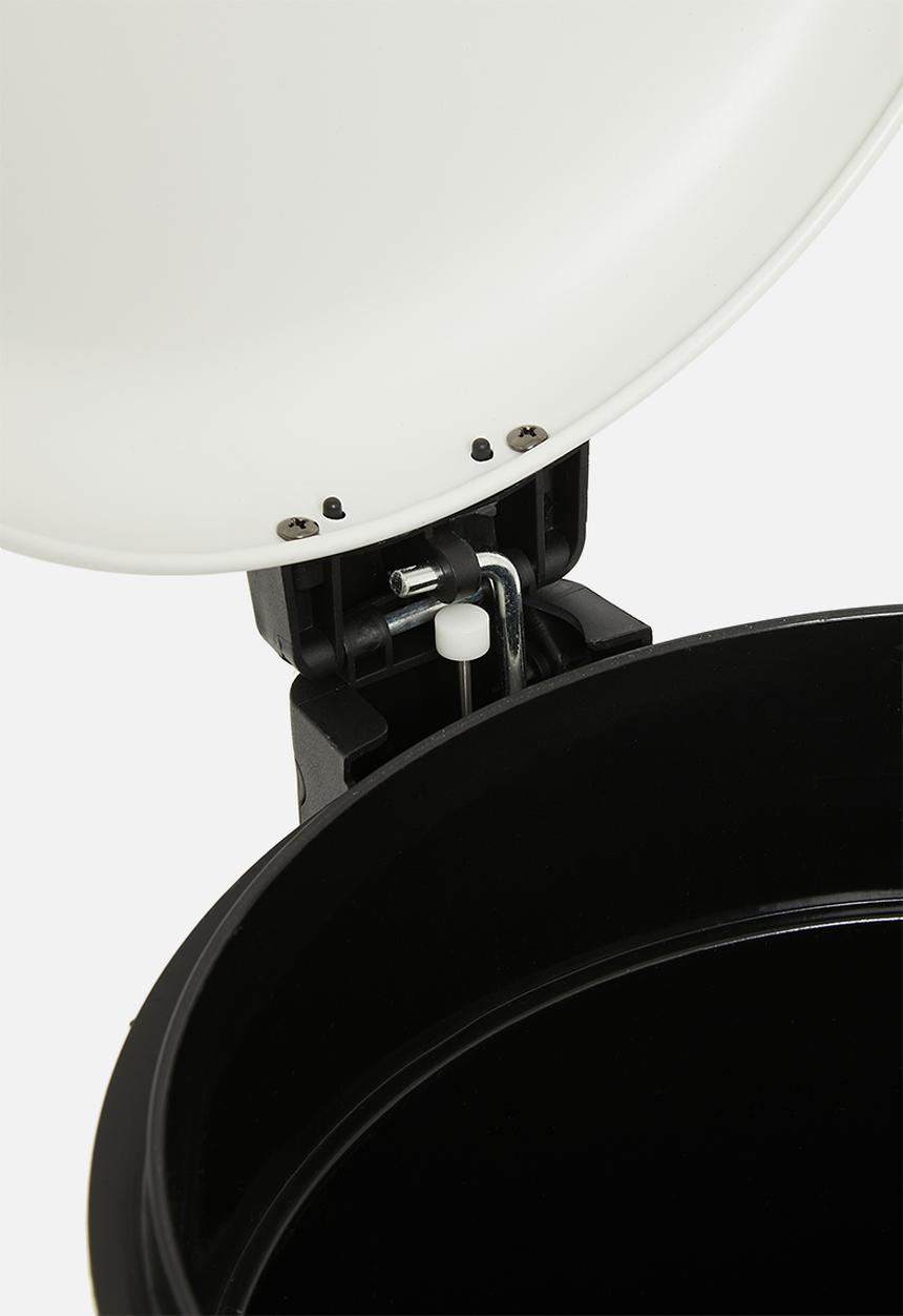 Bathroom Solutions - Pedal bin - white