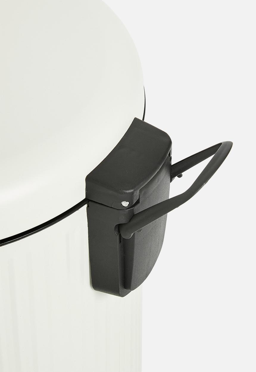 Bathroom Solutions - Pedal bin - white