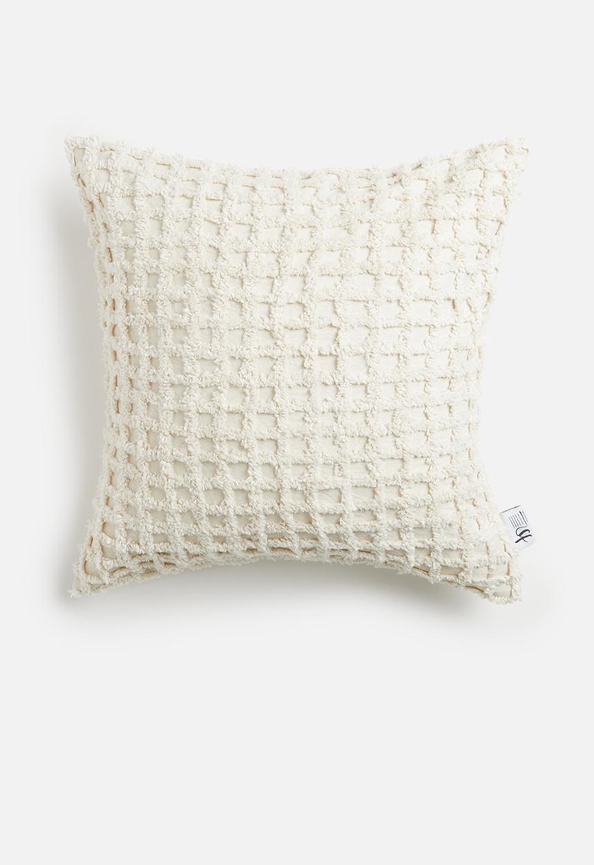 Sixth Floor - Pecilium cushion cover - ecru