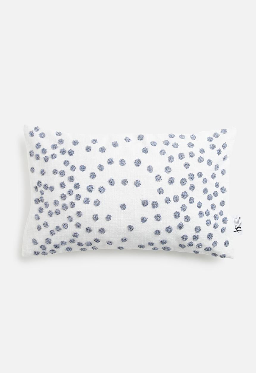 Sixth Floor - Lucio tufted cushion cover - blue