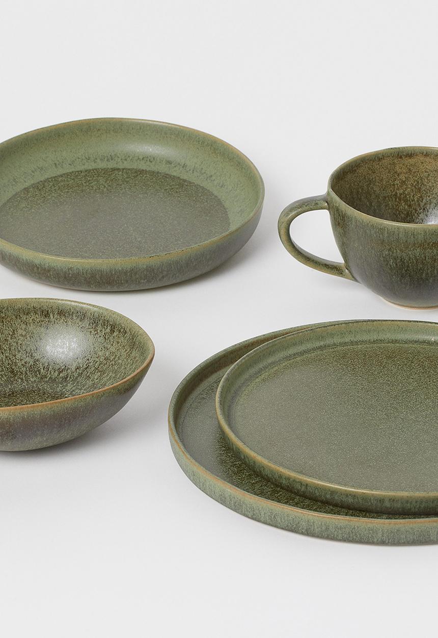 H&M - Large stoneware plate - dark green