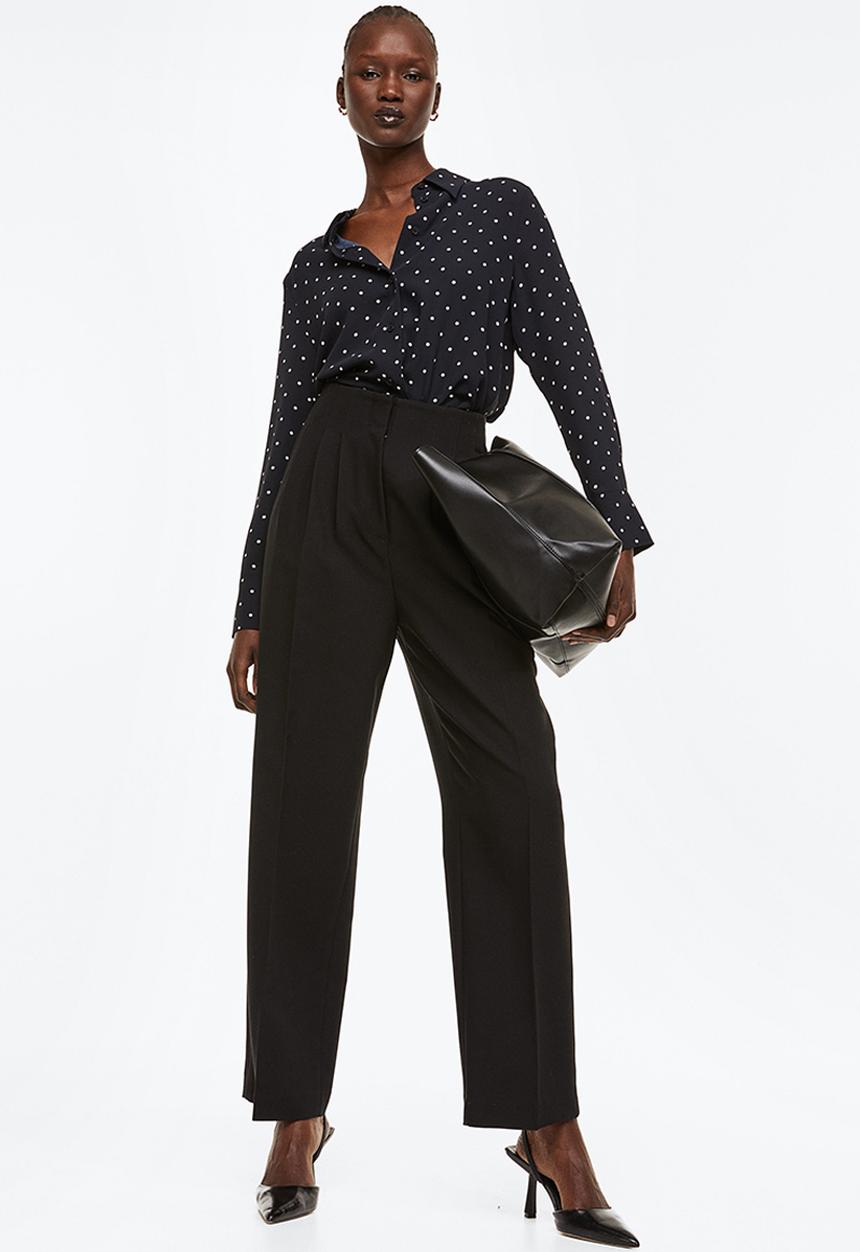 H&M - Pointed-collar shirt - black/spotted