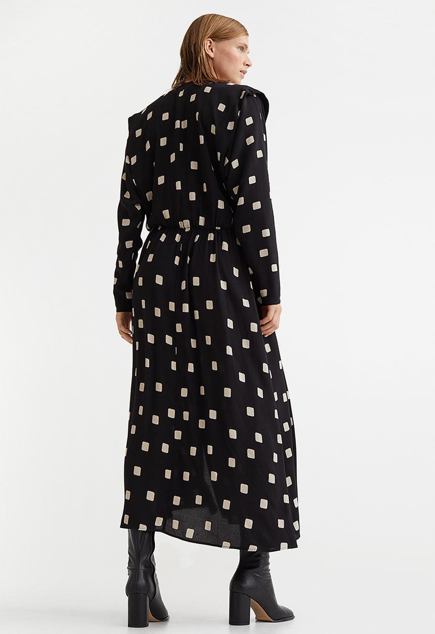 H&M - Oversized patterned dress - black/patterned