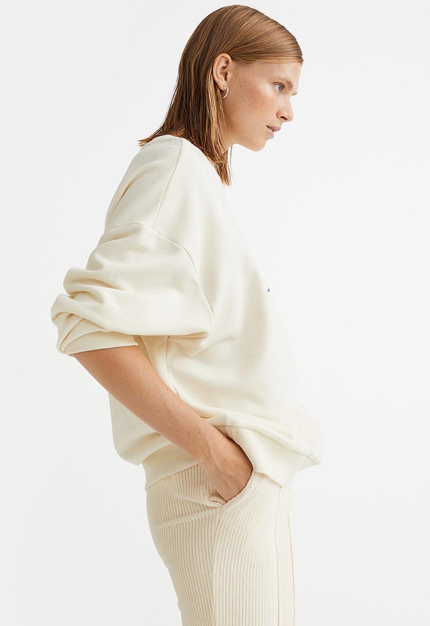H&M - Embroidered sweatshirt - cream/darlin'