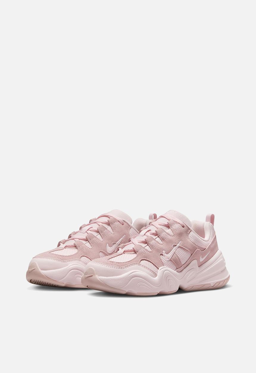 Nike - Tech Hera