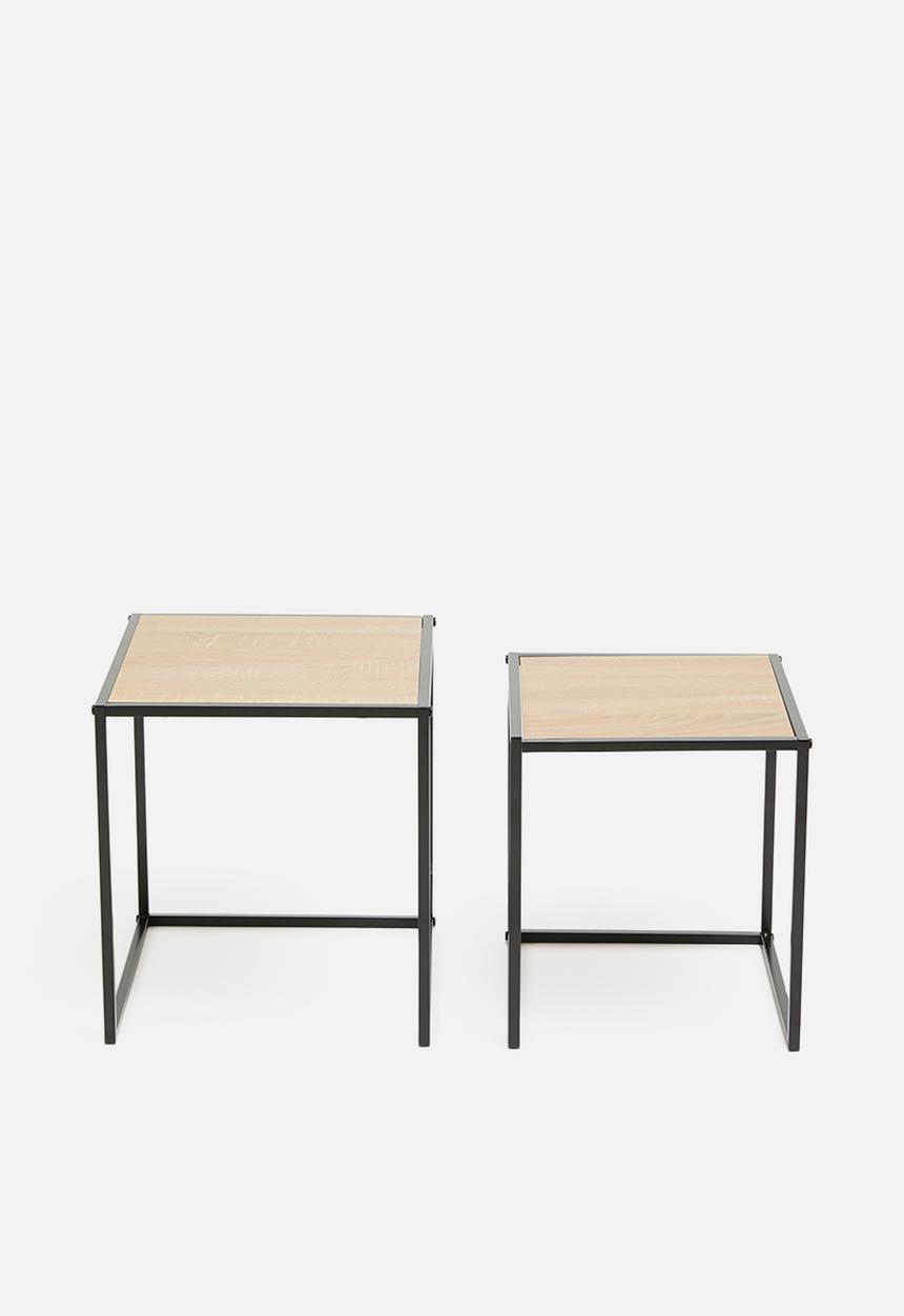 H&S - Tyla nested tables - natural & black