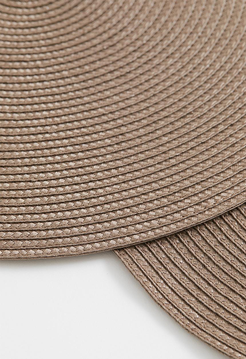 H&M - 2-pack round table mats - greige