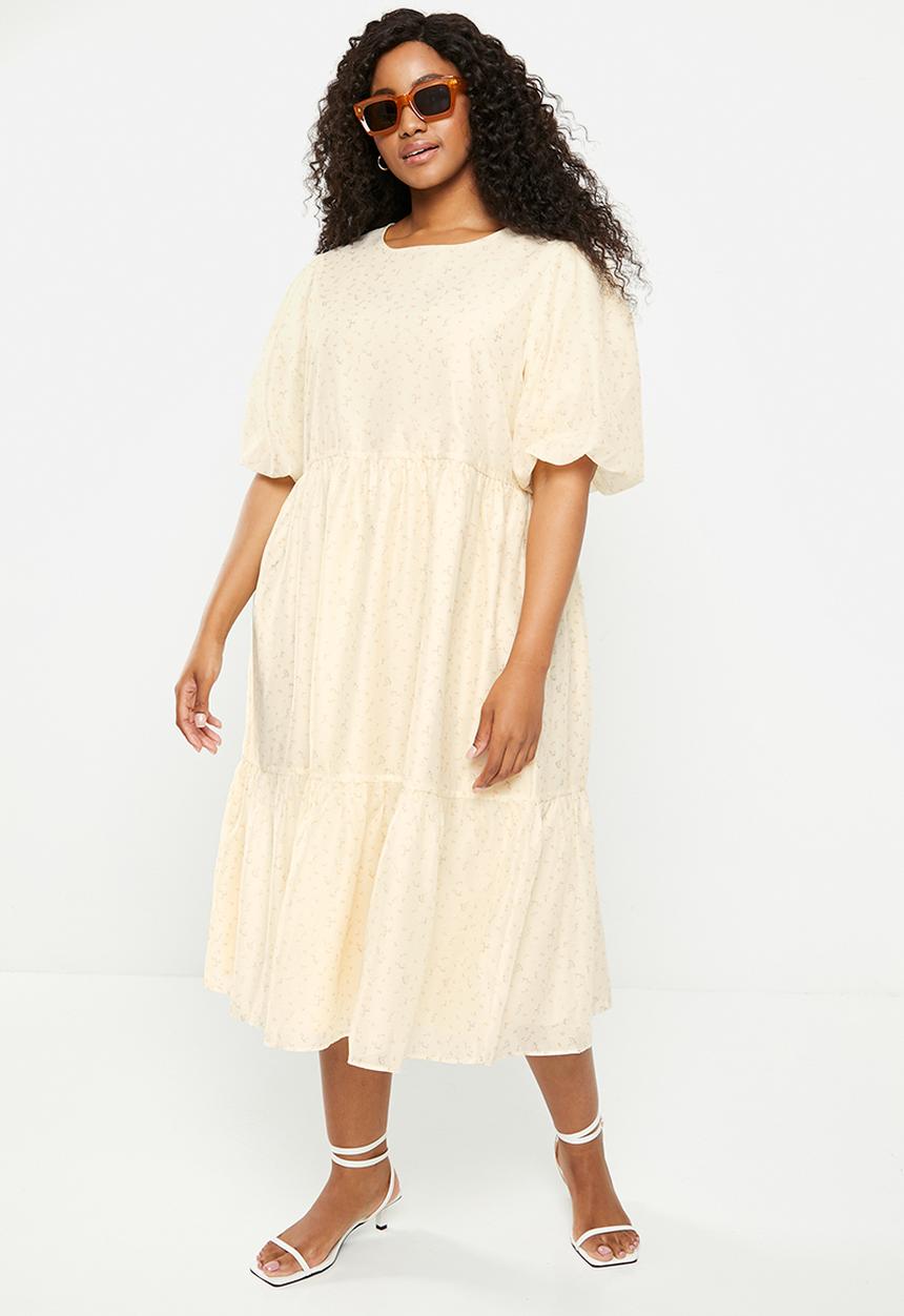 Glamorous - Plus organza tiered dress - cream peach