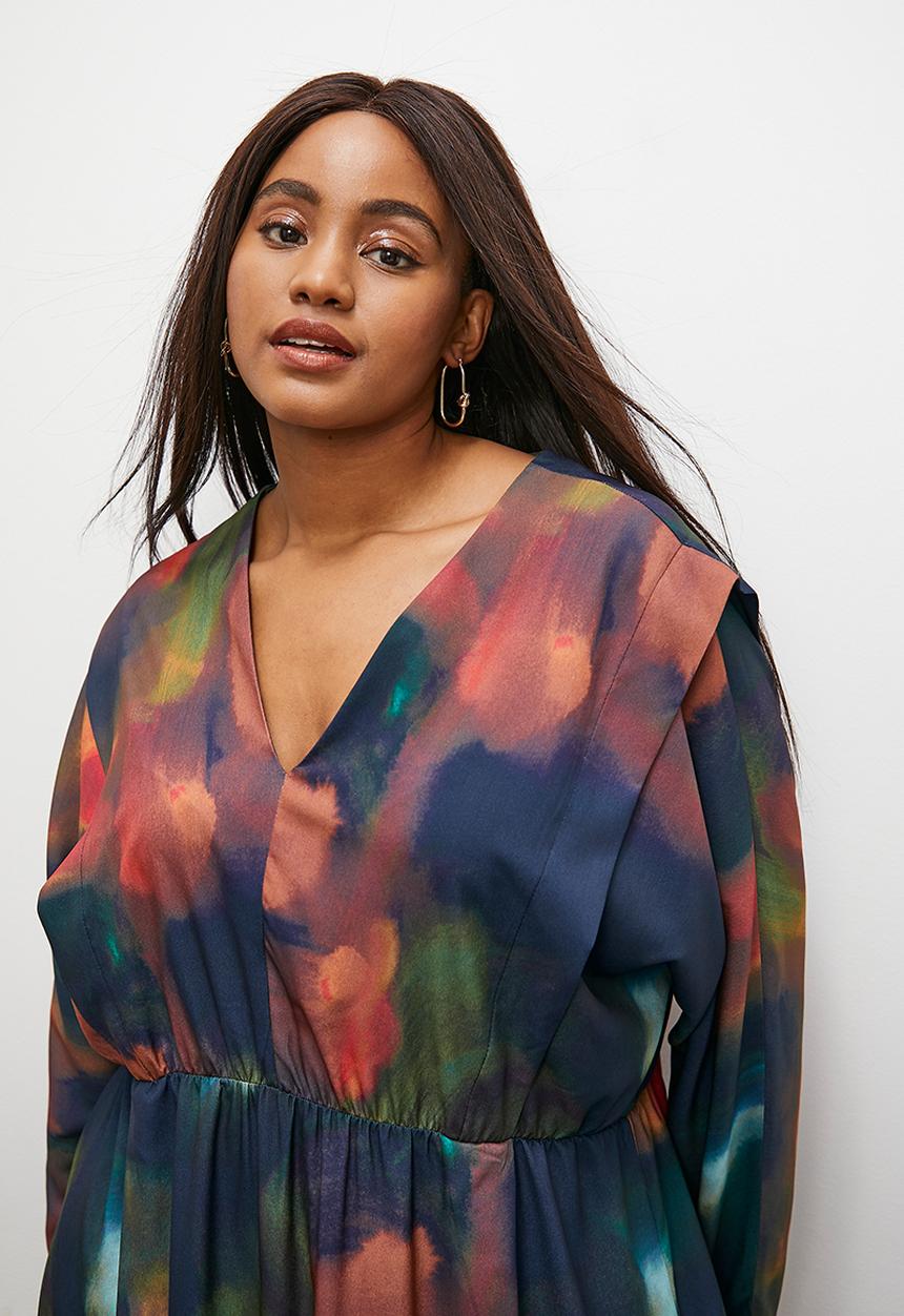 Superbalist - Extended shoulder volume midi dress - soft focus