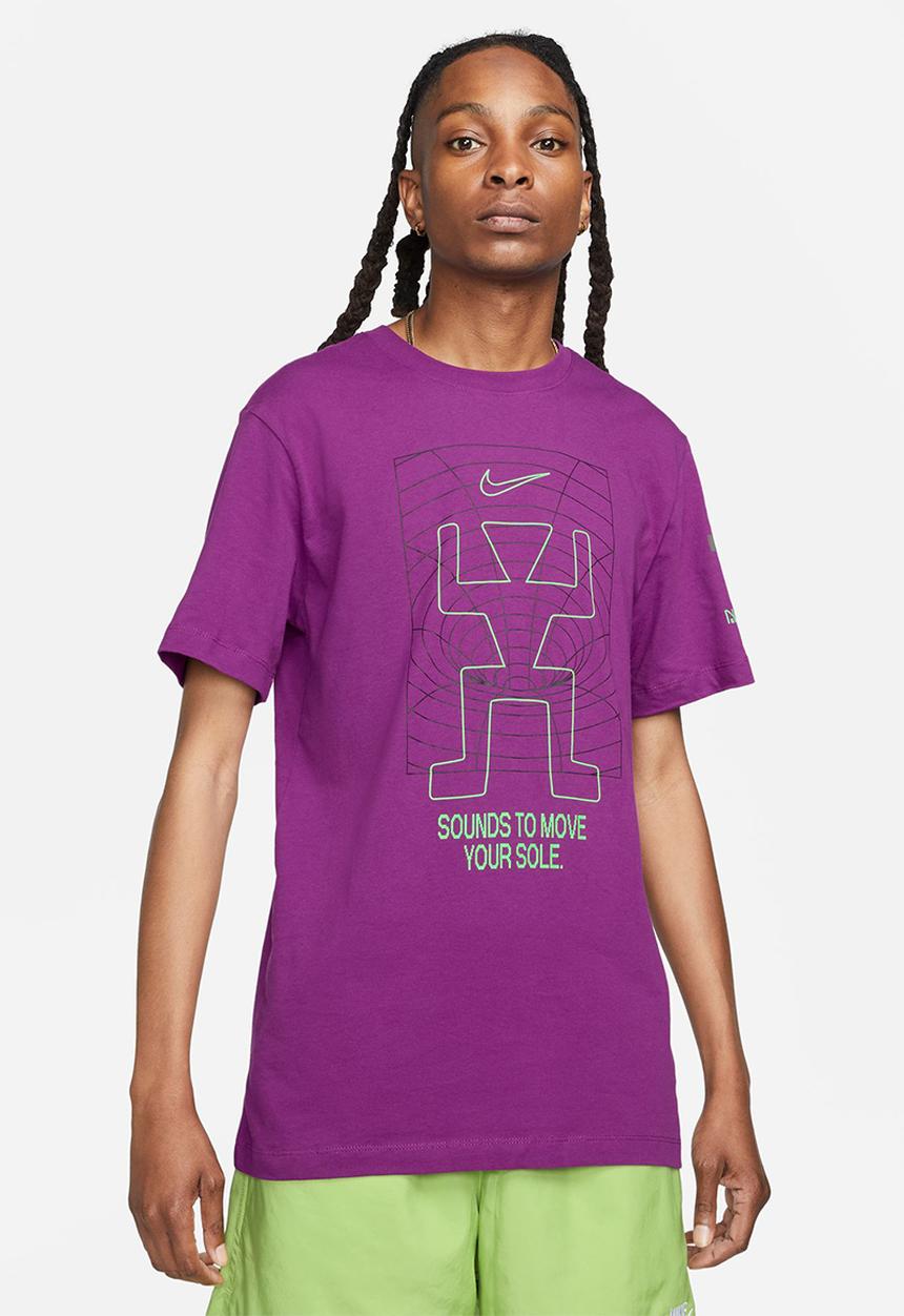 Nike - M nsw tee trend iridescent hbr - bold berry